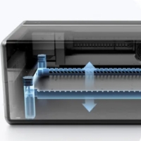 xTool X1 com base AutoLift para ajustar a altura da plataforma de trabalho