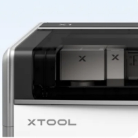 xTool X1 que combina corte CO2 e gravação Galvo de alta velocidade