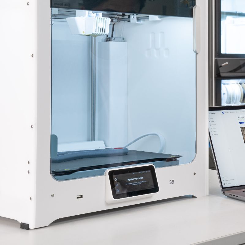 Câmara de impressão fechada UltiMaker S8